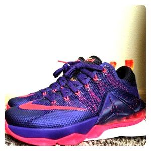 Nike LeBron 12 low